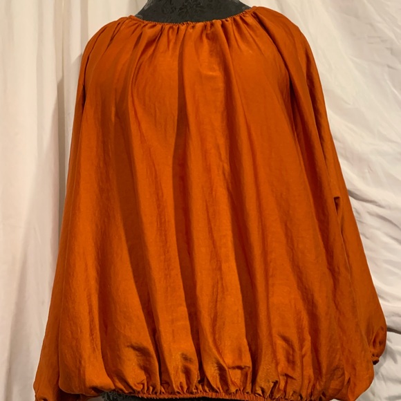 JW Style  blouse - Picture 3 of 3